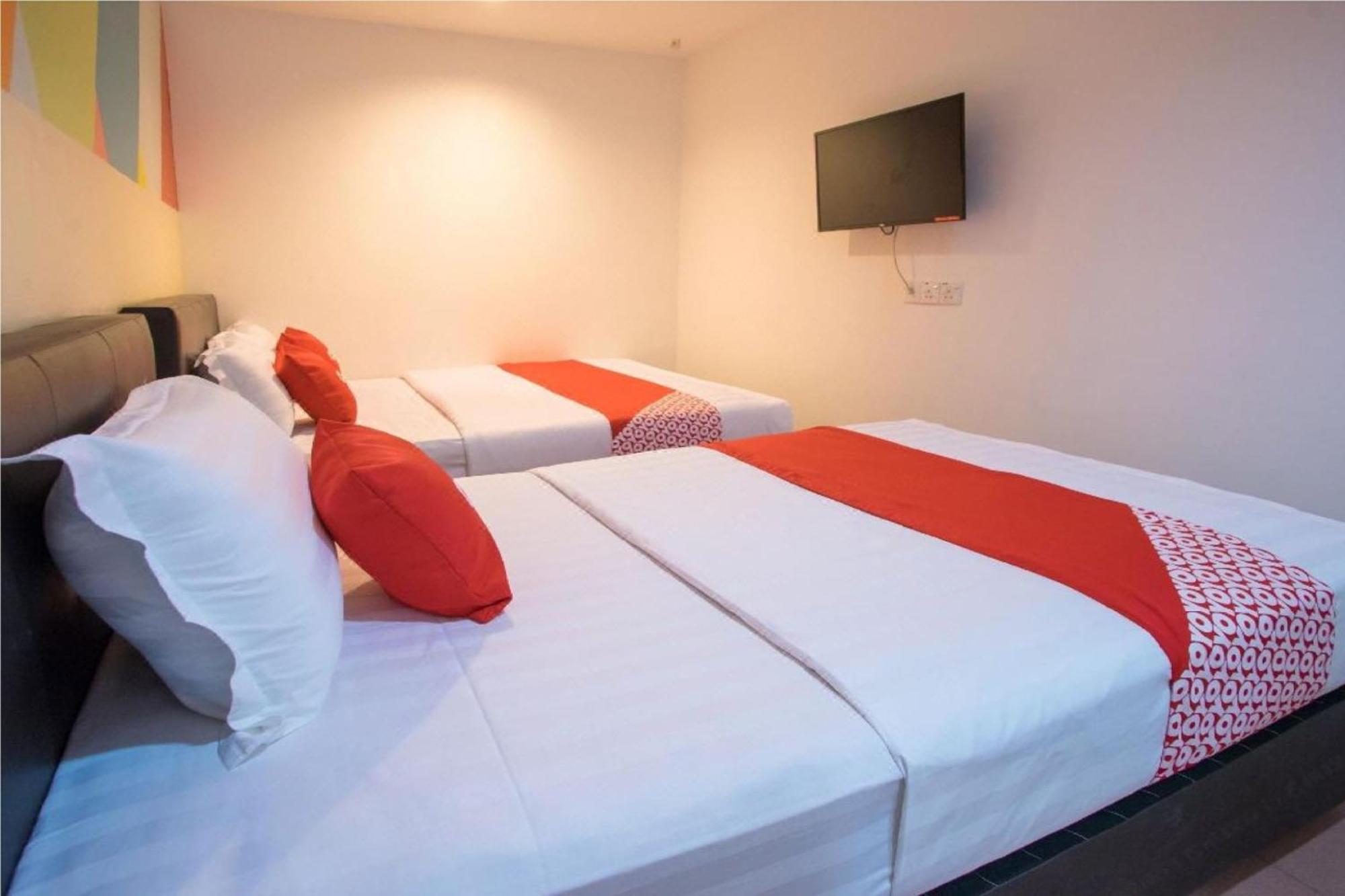OYO 90281 Hotel Taj seksyen 13 Shah Alam Kültér fotó