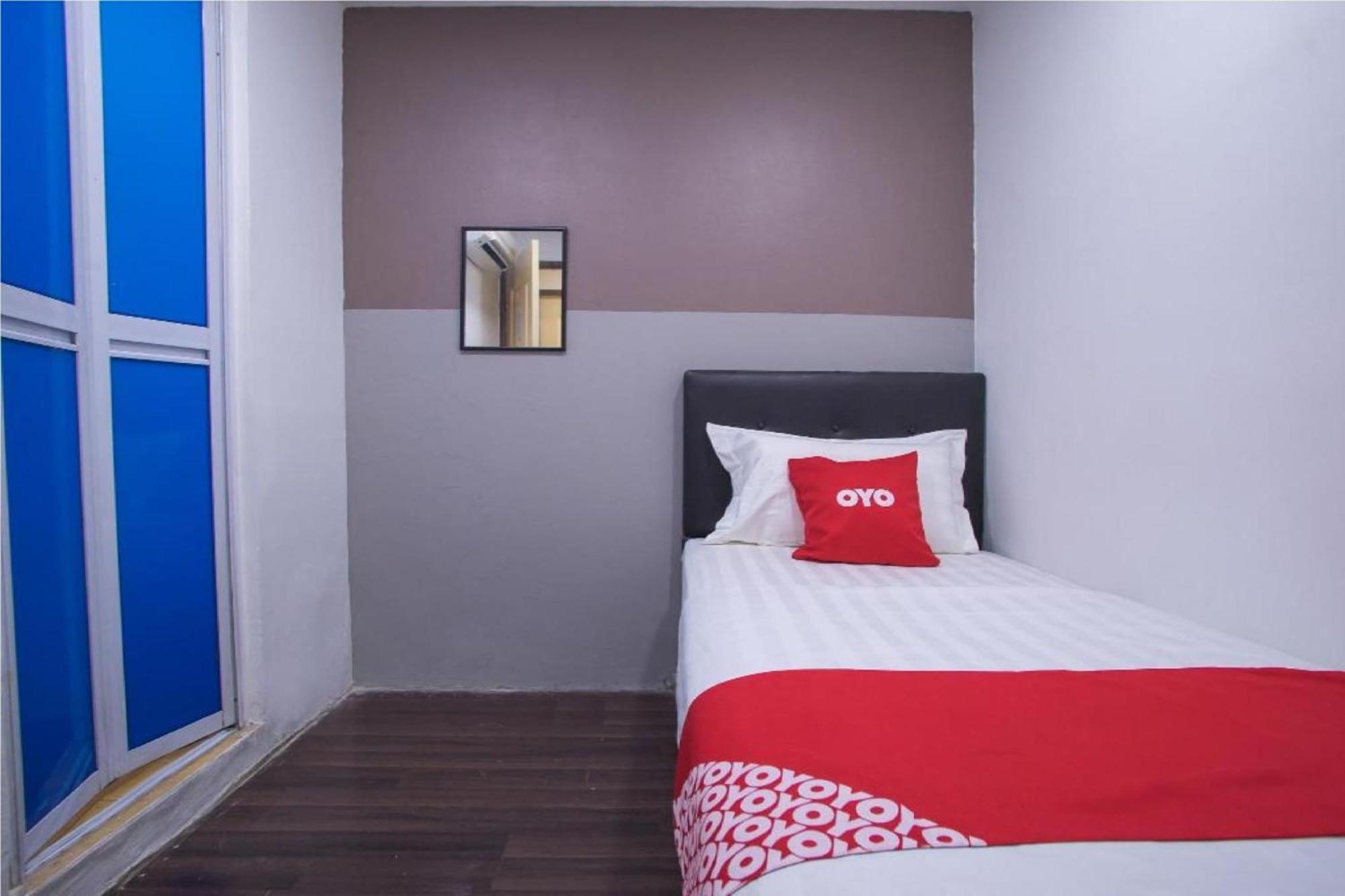 OYO 90281 Hotel Taj seksyen 13 Shah Alam Kültér fotó