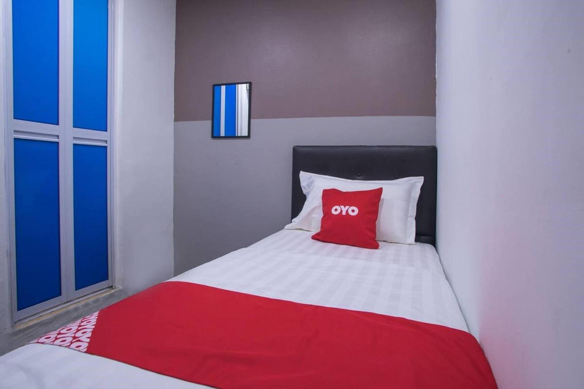 OYO 90281 Hotel Taj seksyen 13 Shah Alam Kültér fotó